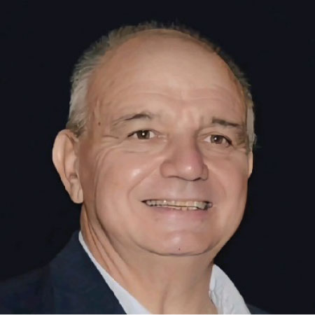 Dr. Julio Comando